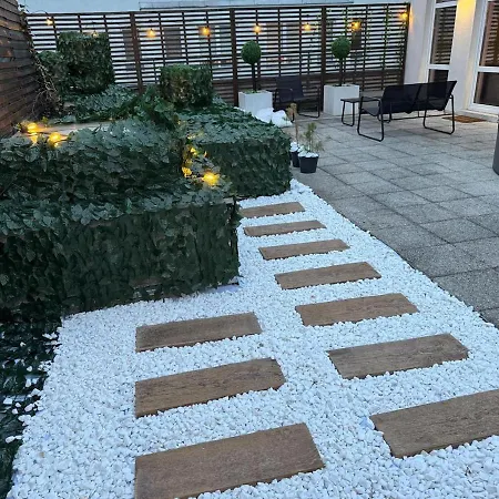 Апартаменты Sloneczny Penthouse Z Tarasem I Jacuzzi 8 2 Osob Stadion Narodowy Francuska