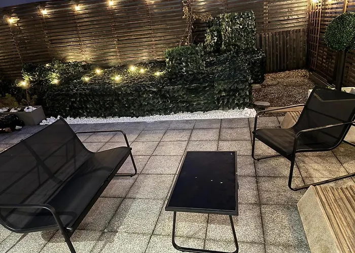 Апартаменты Sloneczny Penthouse Z Tarasem I Jacuzzi 8 2 Osob Stadion Narodowy Francuska Варшава