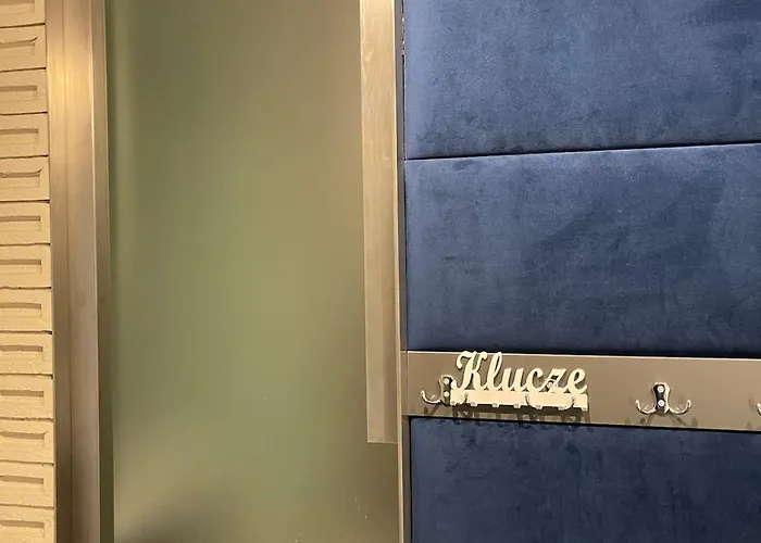 Sloneczny Penthouse Z Tarasem I Jacuzzi 8 2 Osob Stadion Narodowy Francuska