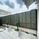 Daire Sloneczny Penthouse Z Tarasem I Jacuzzi 8 2 Osob Stadion Narodowy Francuska Varşova