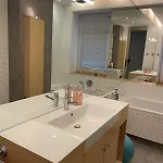 Sloneczny Penthouse Z Tarasem I Jacuzzi 8 2 Osob Stadion Narodowy Francuska *